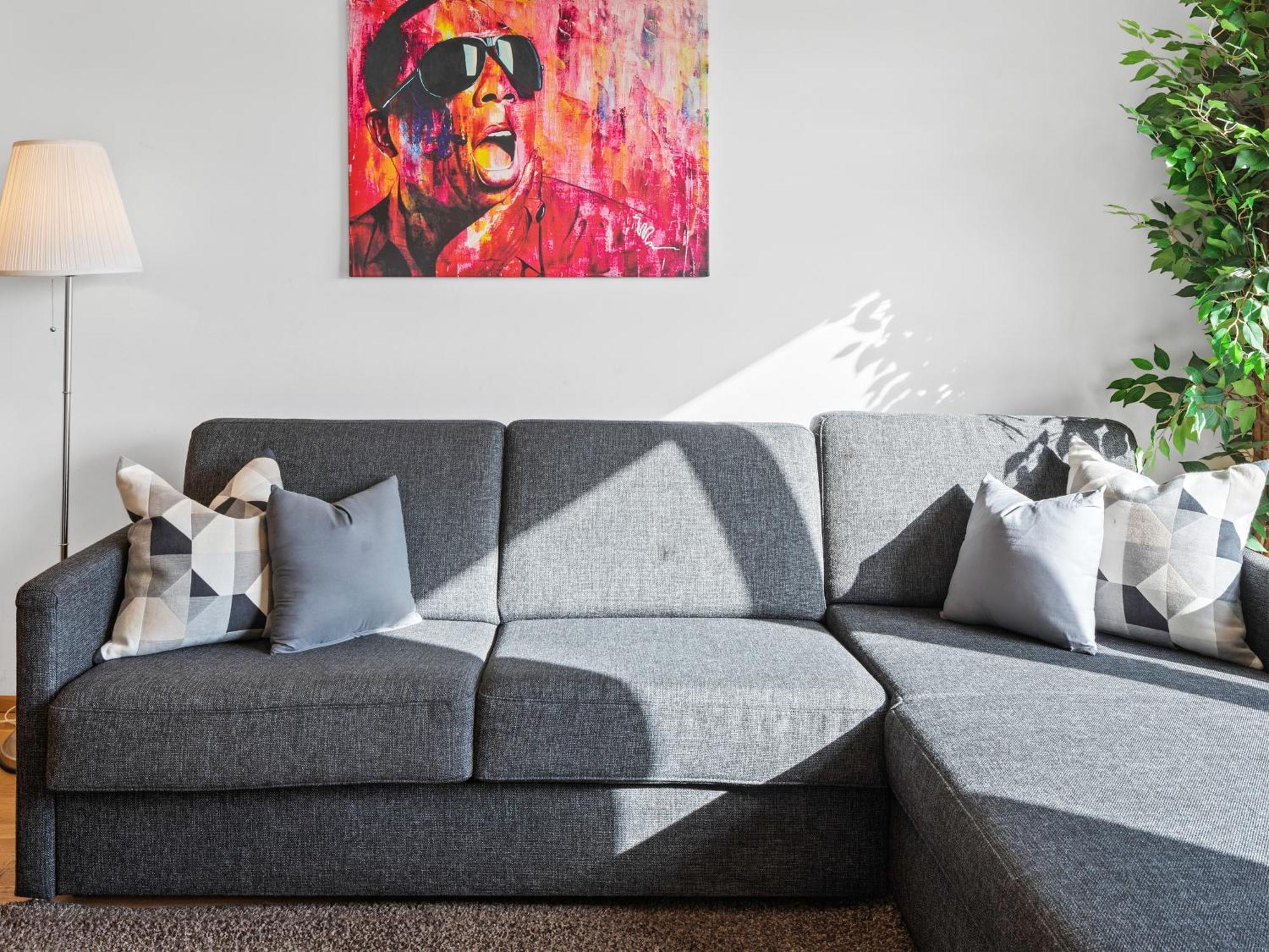 Sky9 Penthouse Apartments Wina Bagian luar foto